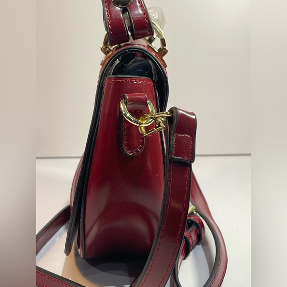 NWOT Unbranded Vegan Leather Crossbody Bag. Deep Red. Gold Hdwr. 7.5”X8”X2.5” - Picture 4 of 12